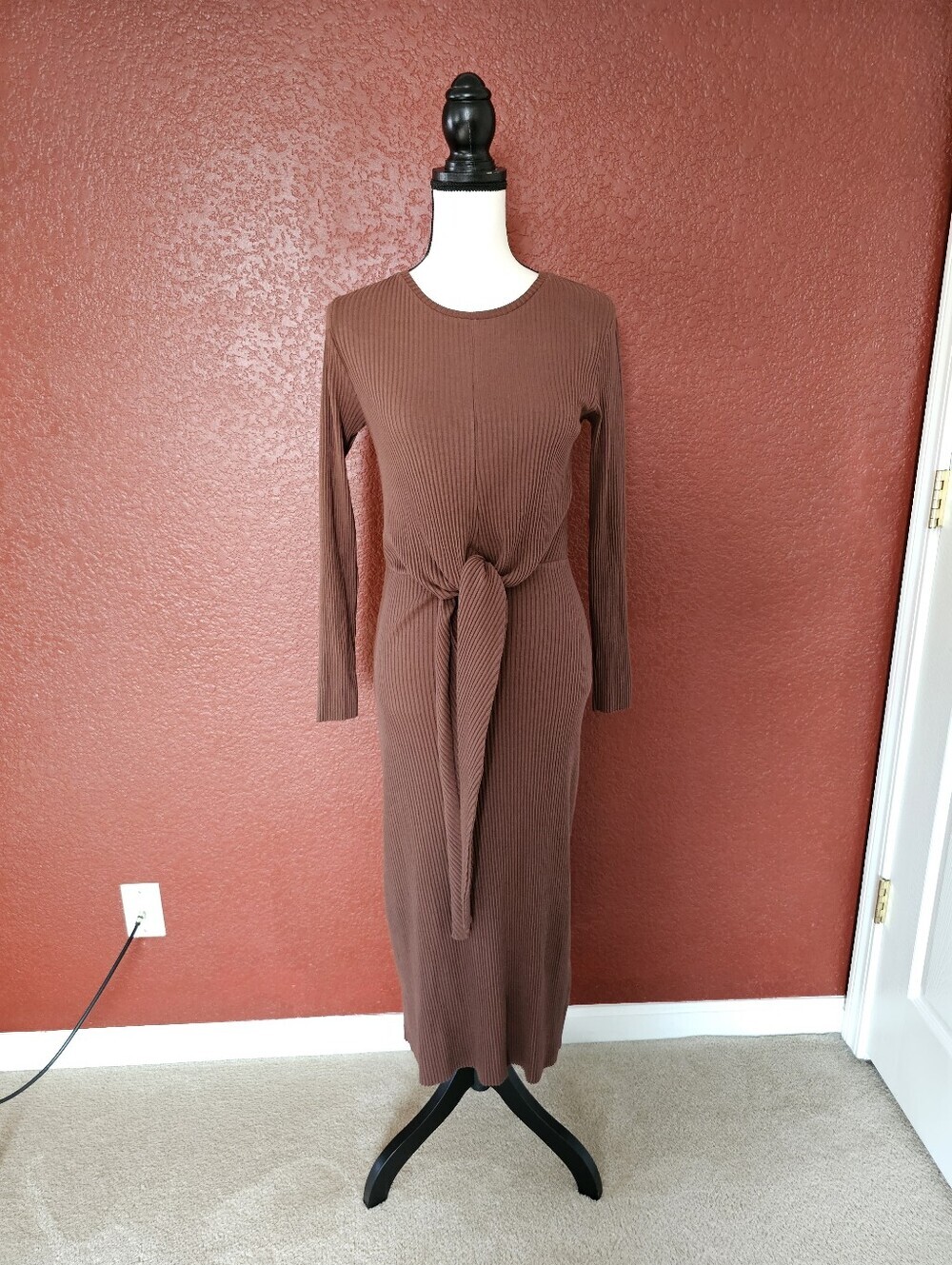 Zara Brown Ribbed Tie-Front Maxi Dress - Picture 2 of 10